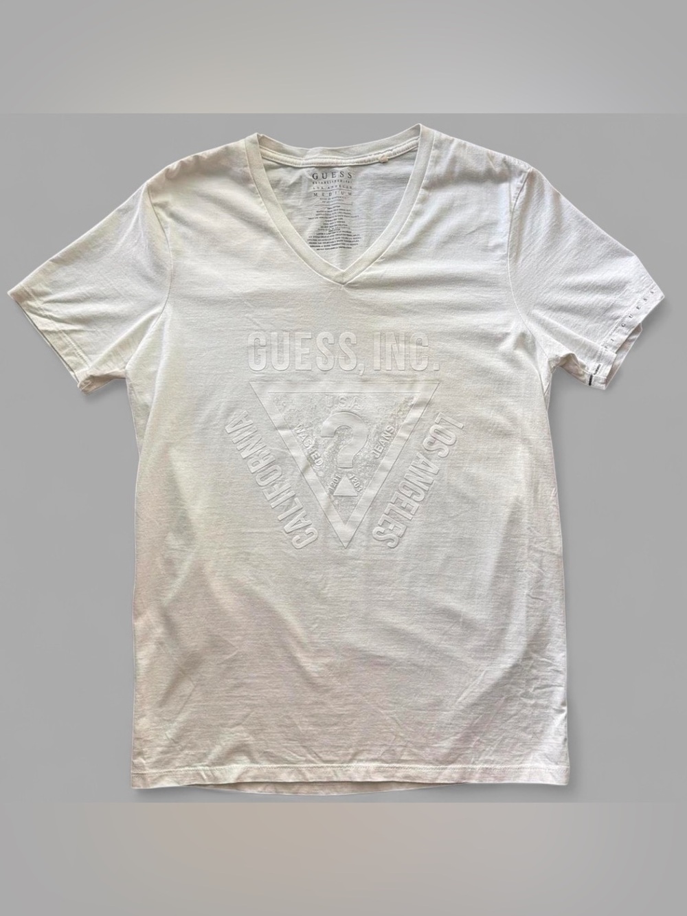 White Guess cotton t-shirt with white Guess, Inc. logo, size M